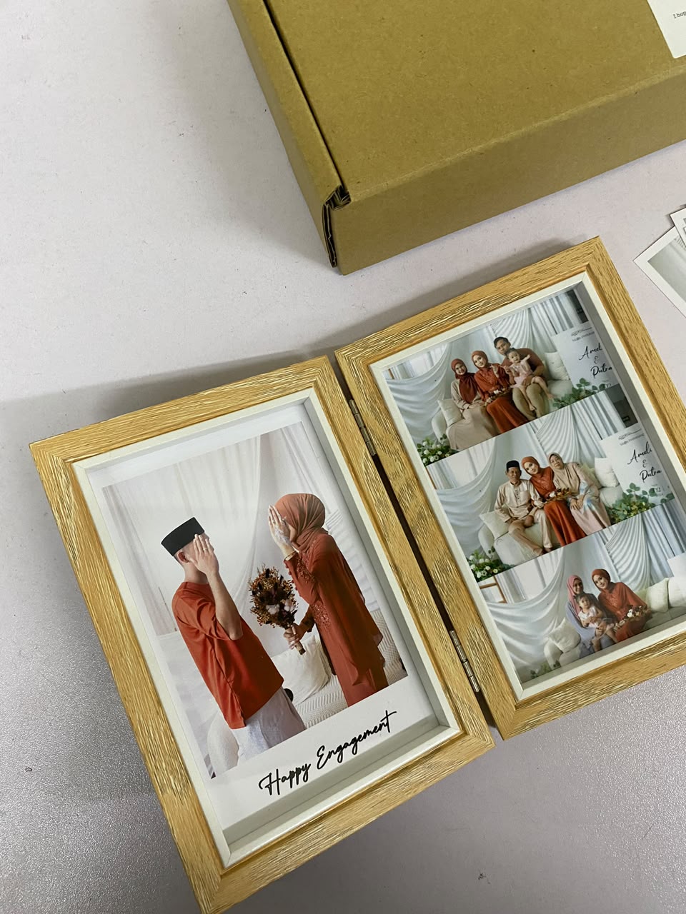 TWIN FRAME